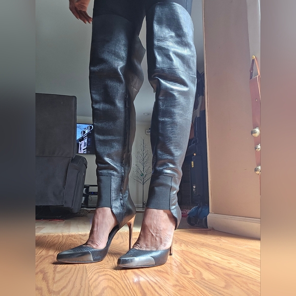 BCBG Maxazria Thigh high boots size 8.5 - Picture 9 of 9